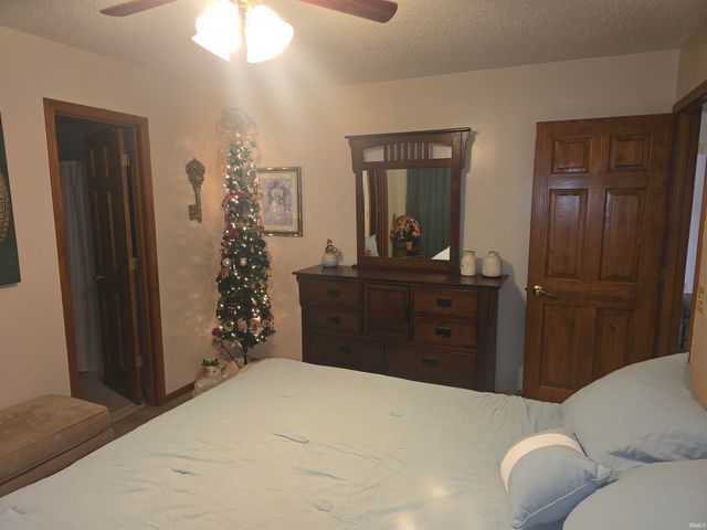 9404 Black Diamond Place, Fort Wayne, IN 46835