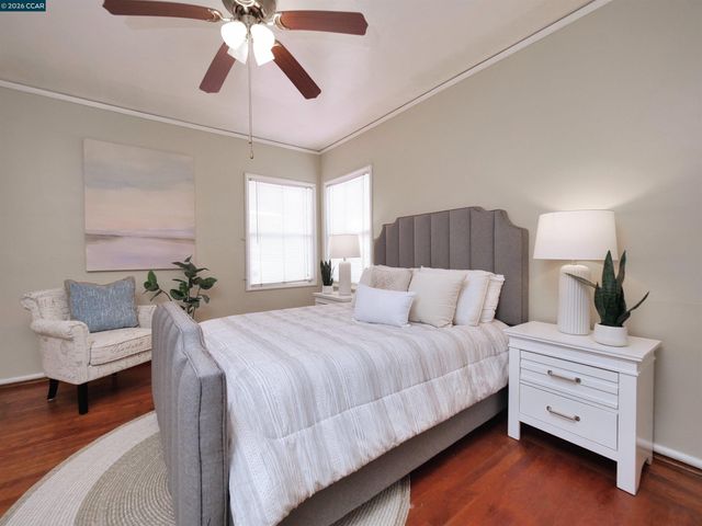 2555 Barrett Ave, Richmond, CA 94804