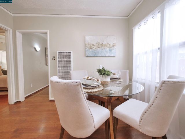 2555 Barrett Ave, Richmond, CA 94804