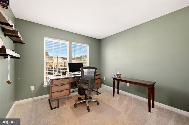 8193 MAUDE LN, Manassas, VA 20110