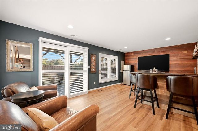 8193 MAUDE LN, Manassas, VA 20110
