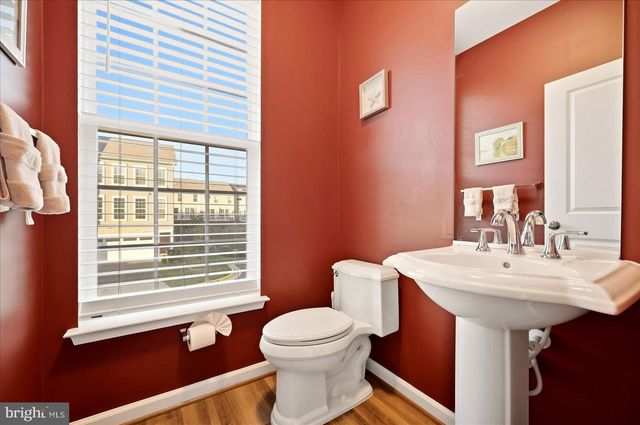 8193 MAUDE LN, Manassas, VA 20110