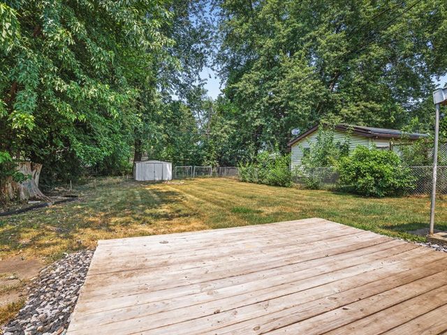 944 Kingsley Drive, Machesney Park, IL 61115