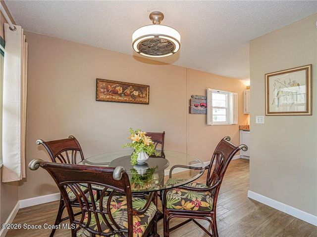 11 Vista Palm Lane 103, Vero Beach, FL 32962