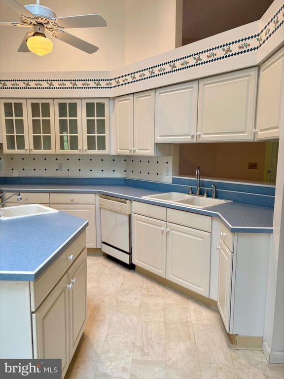 Image 22 of property listing at 209 JAMES CT, Frostburg, MD 21532