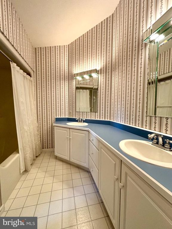 Image 28 of property listing at 209 JAMES CT, Frostburg, MD 21532