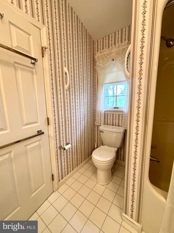 Image 30 of property listing at 209 JAMES CT, Frostburg, MD 21532