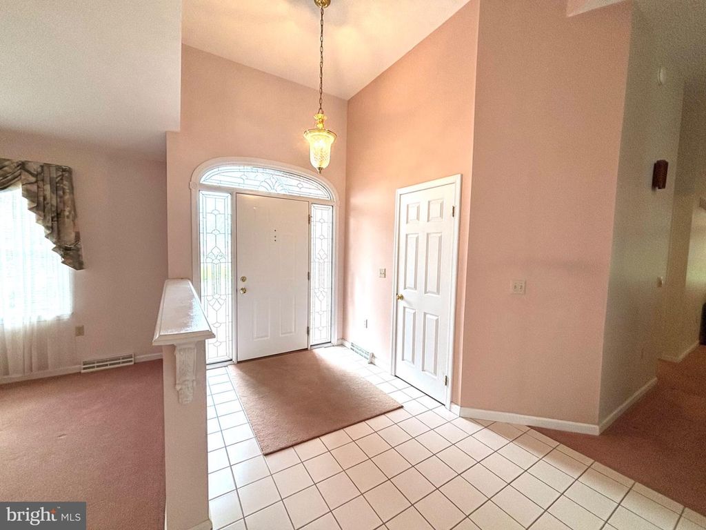 Image 33 of property listing at 209 JAMES CT, Frostburg, MD 21532