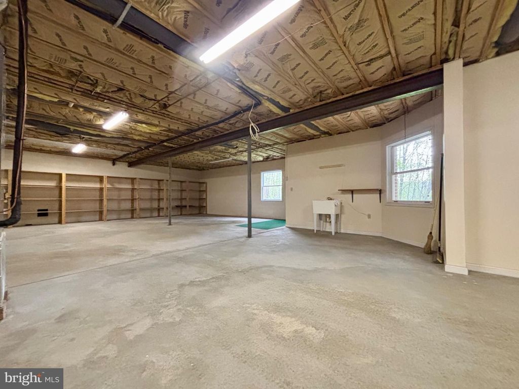 Image 41 of property listing at 209 JAMES CT, Frostburg, MD 21532