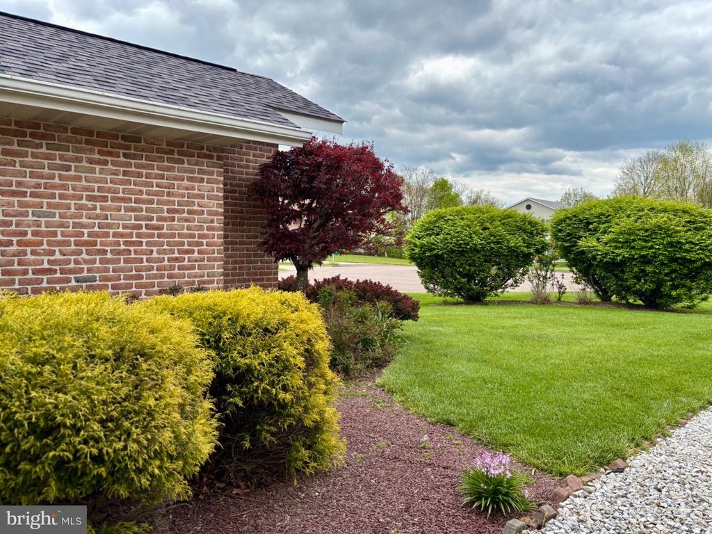 Image 51 of property listing at 209 JAMES CT, Frostburg, MD 21532
