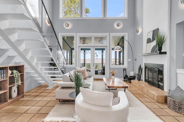 706 Arcadian Way, Charleston, SC 29407