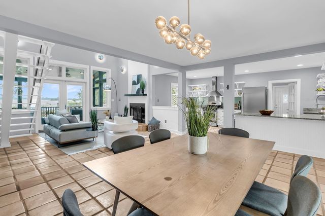 706 Arcadian Way, Charleston, SC 29407