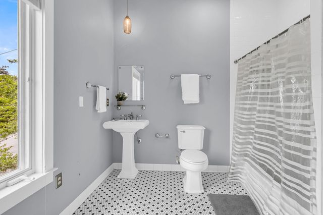 706 Arcadian Way, Charleston, SC 29407