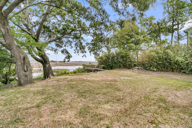 706 Arcadian Way, Charleston, SC 29407