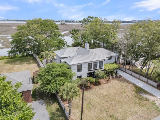 706 Arcadian Way, Charleston, SC 29407