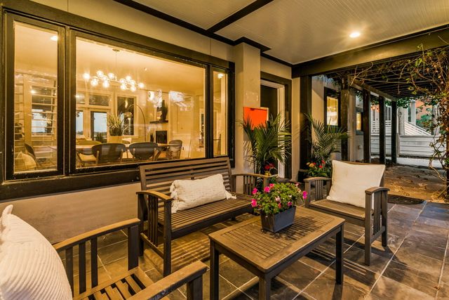 706 Arcadian Way, Charleston, SC 29407
