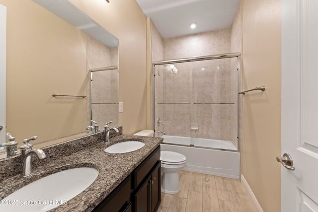 5237 Kirkwall Circle, Melbourne, FL 32940