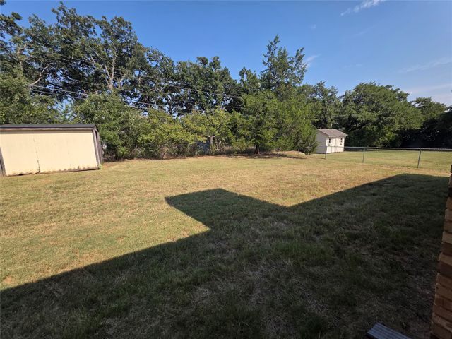 107 Bluebonnet Trail, Keene, TX 76059