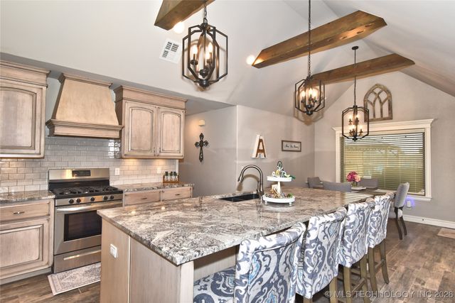 12713 N 42nd East Avenue, Skiatook, OK 74070