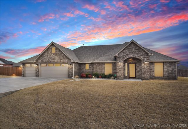 12713 N 42nd East Avenue, Skiatook, OK 74070