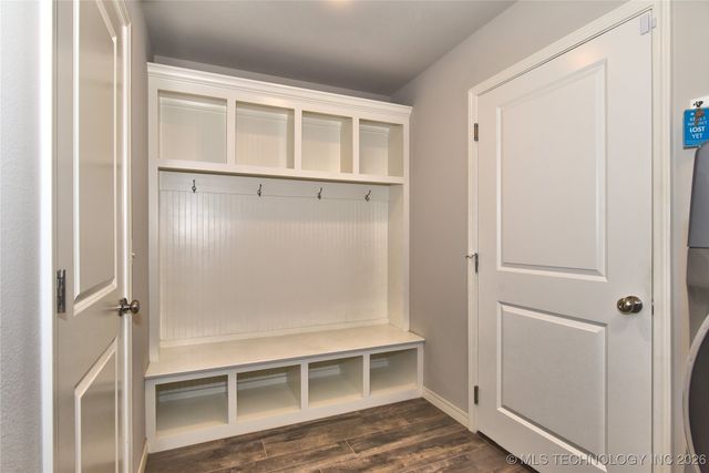 12713 N 42nd East Avenue, Skiatook, OK 74070