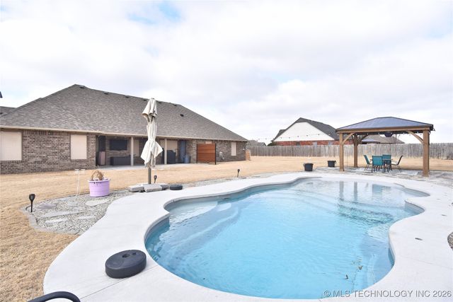 12713 N 42nd East Avenue, Skiatook, OK 74070