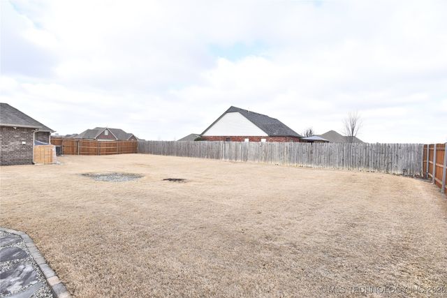 12713 N 42nd East Avenue, Skiatook, OK 74070