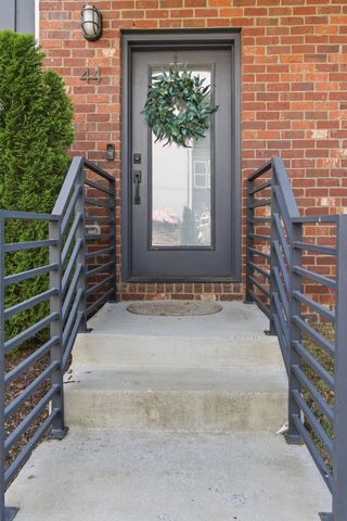 102 Duke St Apt 44, Nashville, TN 37207