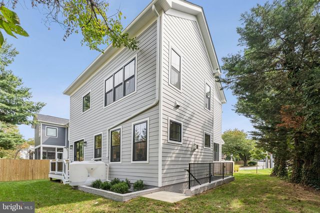 5017 17TH ST N, Arlington, VA 22207