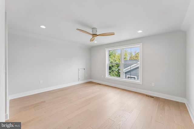 5017 17TH ST N, Arlington, VA 22207