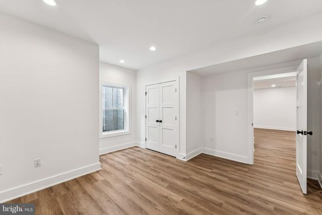 5017 17TH ST N, Arlington, VA 22207