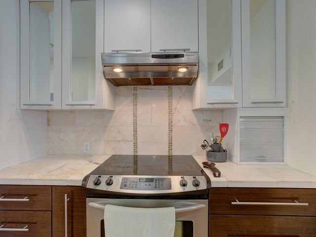 710 Castle Ridge RD B, Austin, TX 78746