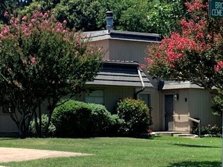 710 Castle Ridge RD B, Austin, TX 78746