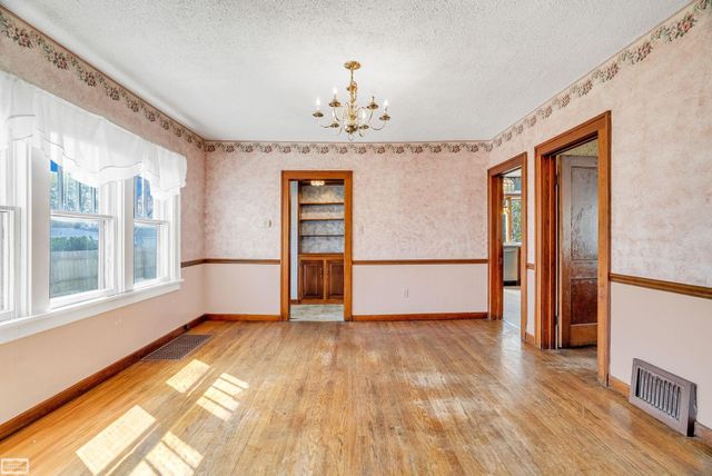 1226 Young Street, Port Huron, MI 48060