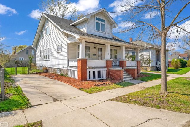 1226 Young Street, Port Huron, MI 48060