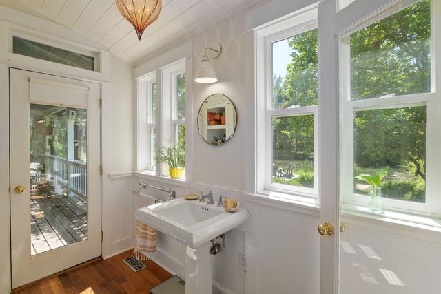 1900 Midway Avenue, Grants Pass, OR 97527