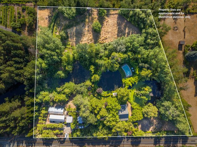 1900 Midway Avenue, Grants Pass, OR 97527