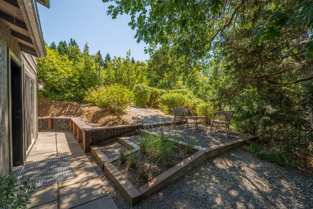 1900 Midway Avenue, Grants Pass, OR 97527