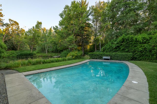 1900 Midway Avenue, Grants Pass, OR 97527