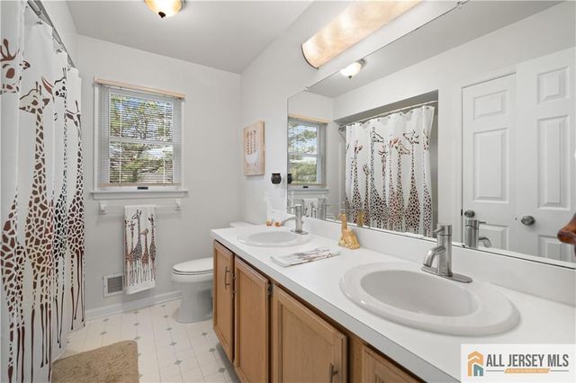 86 Carriage Trail, Montgomery, NJ 08502