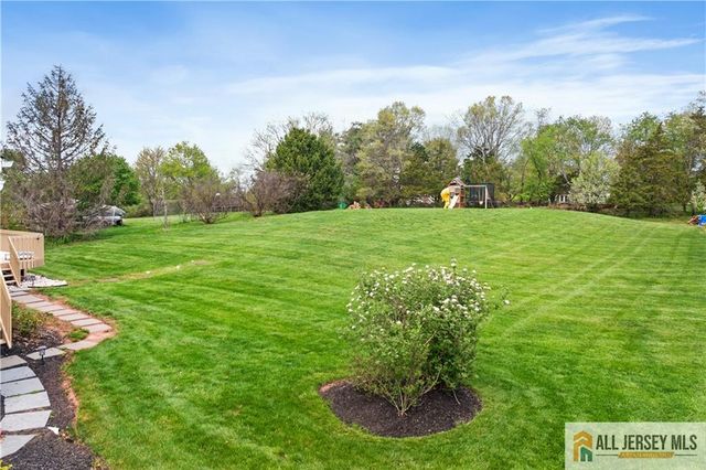 86 Carriage Trail, Montgomery, NJ 08502