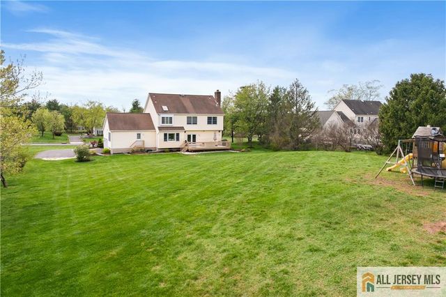 86 Carriage Trail, Montgomery, NJ 08502