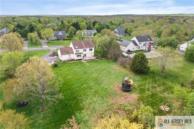 86 Carriage Trail, Montgomery, NJ 08502