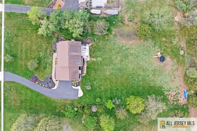 86 Carriage Trail, Montgomery, NJ 08502