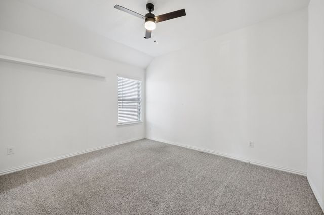 824 San Madrid Trail, Fort Worth, TX 76052