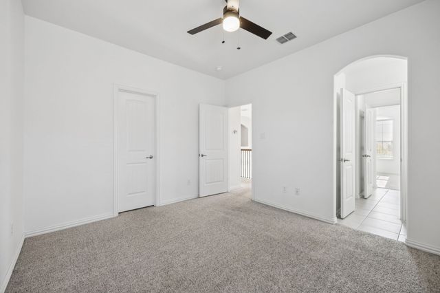 824 San Madrid Trail, Fort Worth, TX 76052