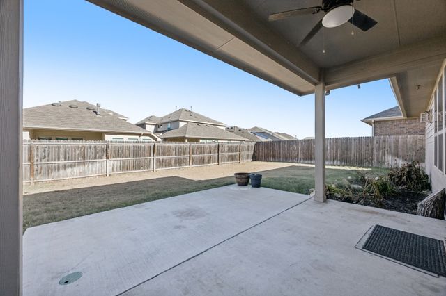 824 San Madrid Trail, Fort Worth, TX 76052