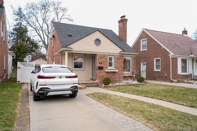 1621 Robindale Avenue, Dearborn, MI 48128