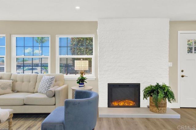 625 Santa Fe Drive, Encinitas, CA 92024
