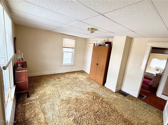 920 Mckinnon Avenue, East Liverpool, OH 43920